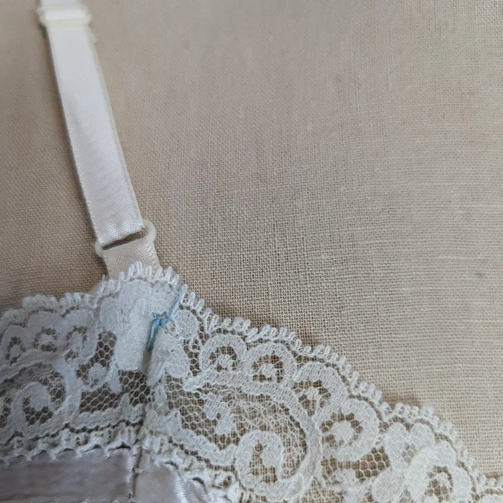 Vintage Nightgown Satin Lace White Union Made Lingerie Rockabilly Pin Up‎